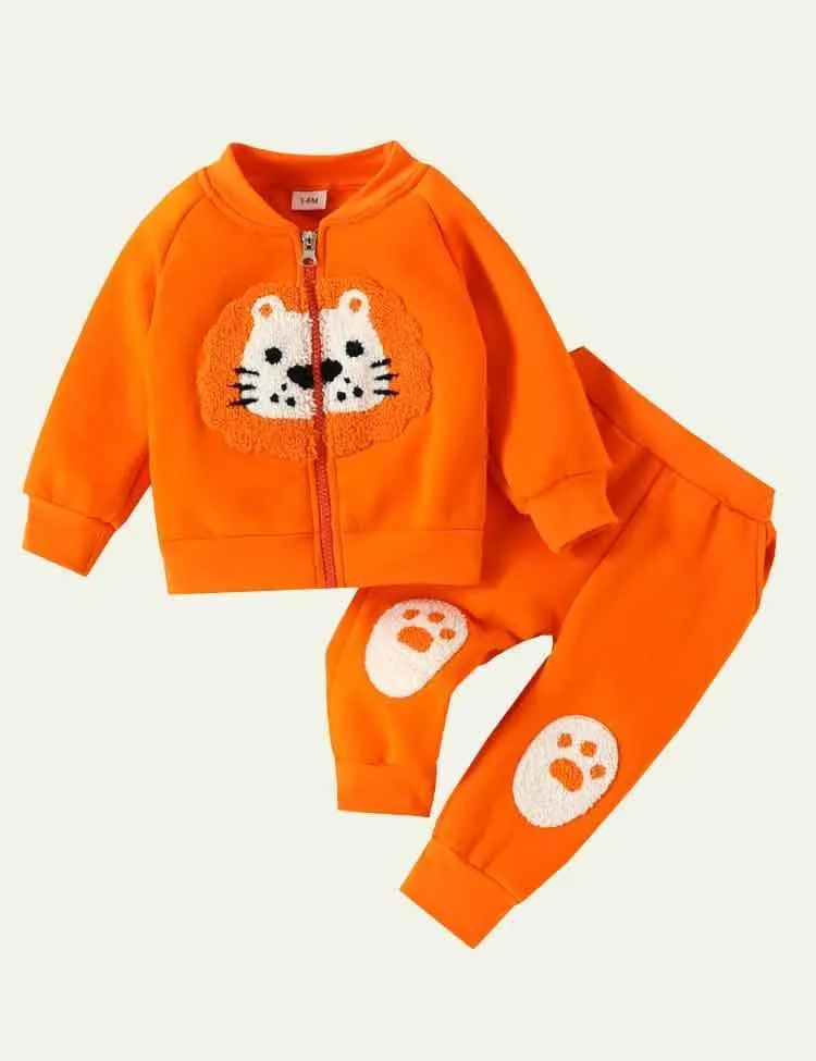 Lion Embroidered Sweater Suit