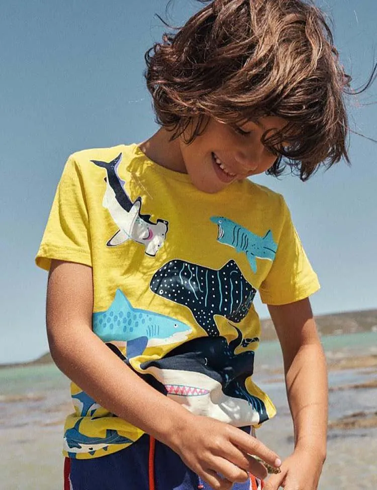 Glowing Shark Pattern T-shirt - Image 3