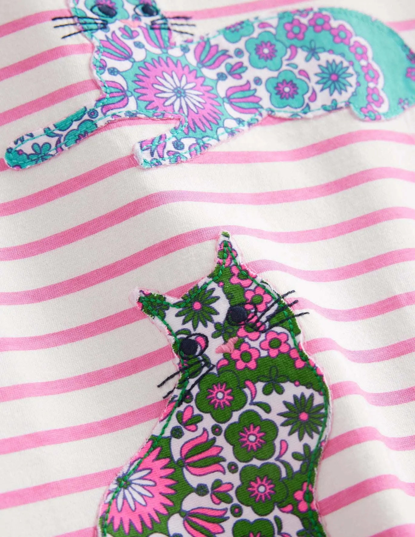 Short Sleeve Appliqué Tunic - Image 2